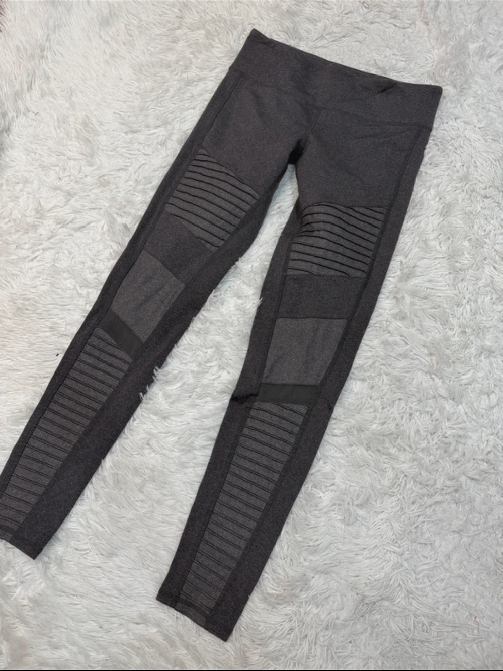 Alo Women’s grey Moto-Panel Leggings